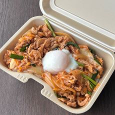 豚キムチ温玉のせHP